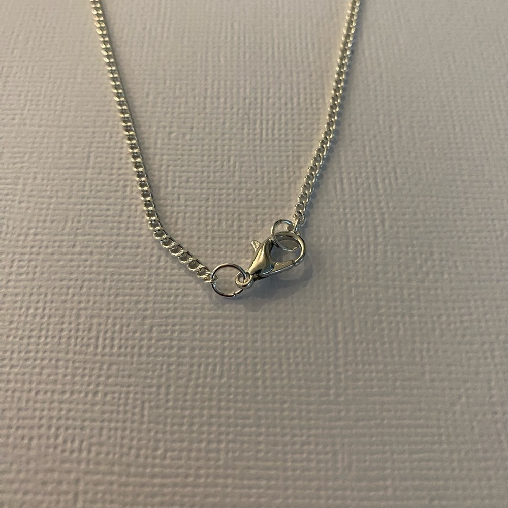 Singer Sewing Machine Necklace - Picture 4 of 4
